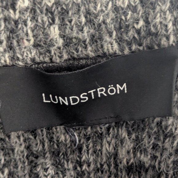 Lundstrom winter coat made in Canada - Picture 10 of 16